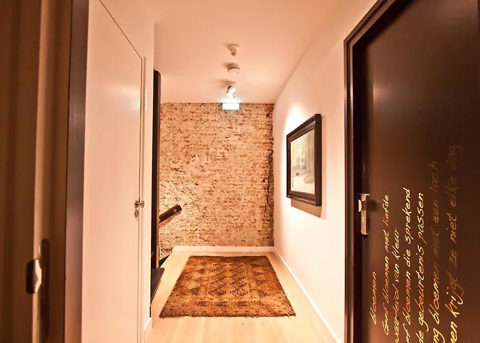 Gilly's Gallery ברדה